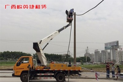 柳州高空作业车出租 市政工程中的安全与效率双保障